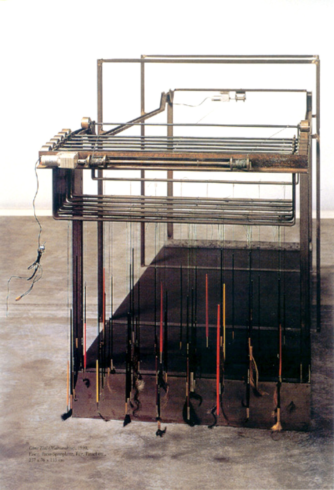 Розмари Трокель. «Машина для рисования», 1990. Copyright: VG Bild-Kunst. Fotograf: Bernhard Schaub.