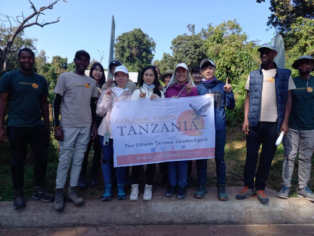 Serengeti National Park Safari: Discover the Heart of Tanzania’s Wildlife Adventure