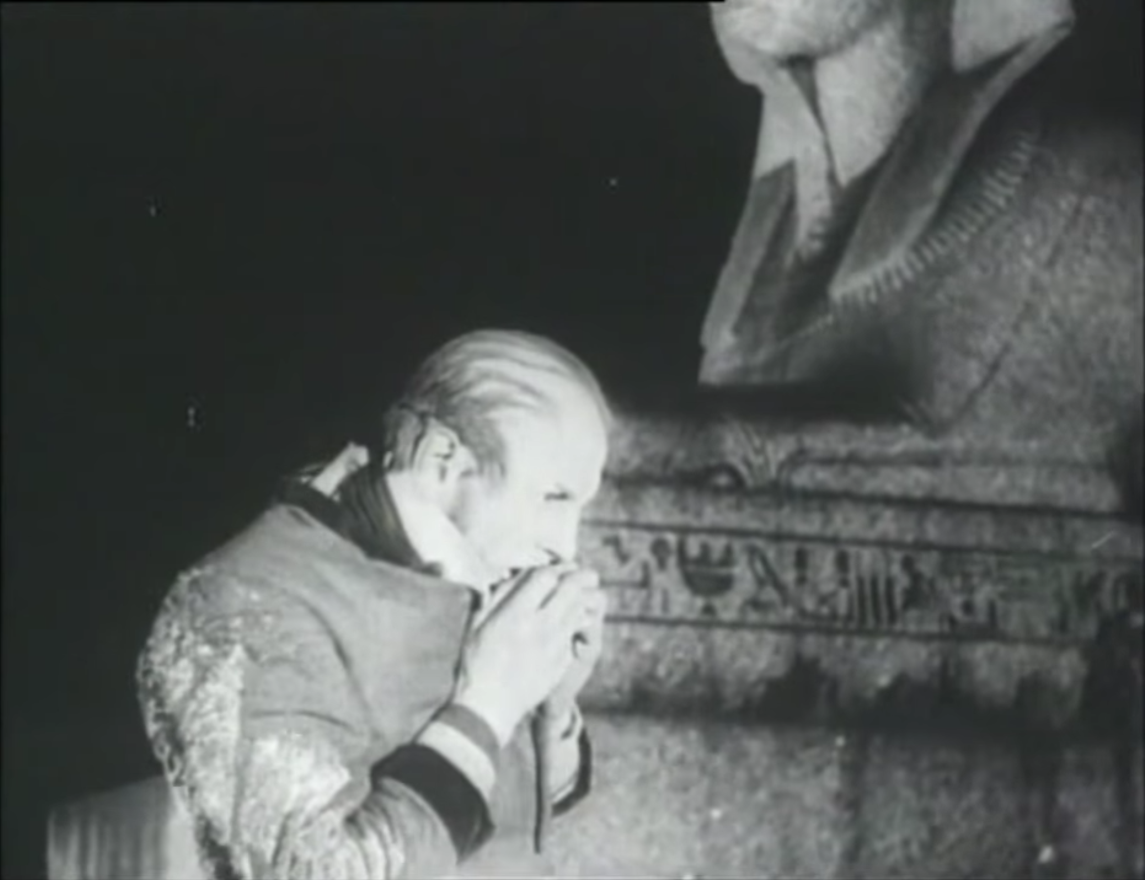 Кадр из&nbsp;фильма Григория Козинцева «Шинель», 1926&nbsp;г.