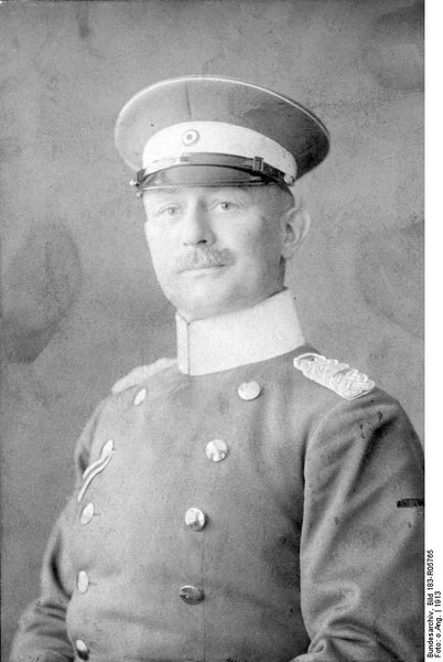 Прославленный колониальный военный командир, Пауль фон Леттов-Форбек. 