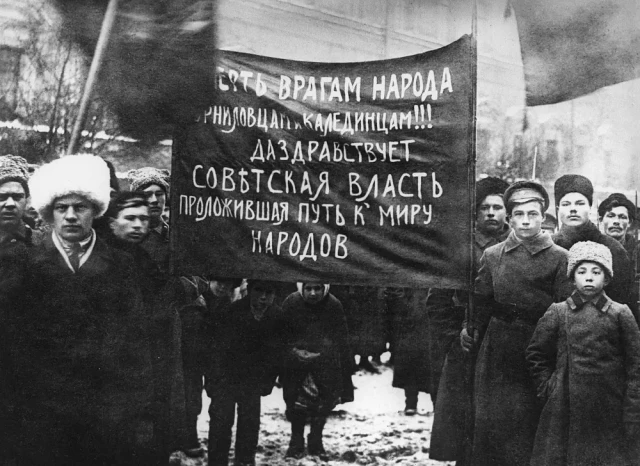 Октябрь 17-го – «большевистский переворот» или «народная революция»?