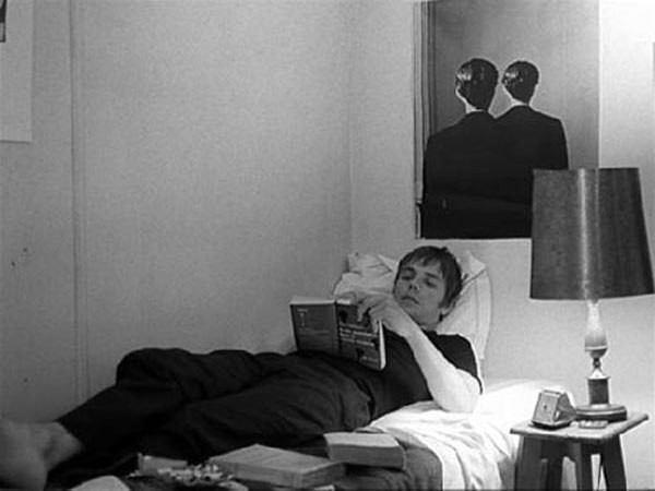Кадр из&nbsp;фильма «Человек, который спит» /Un homme qui dort, реж. Бернар Кейзанн, 1974