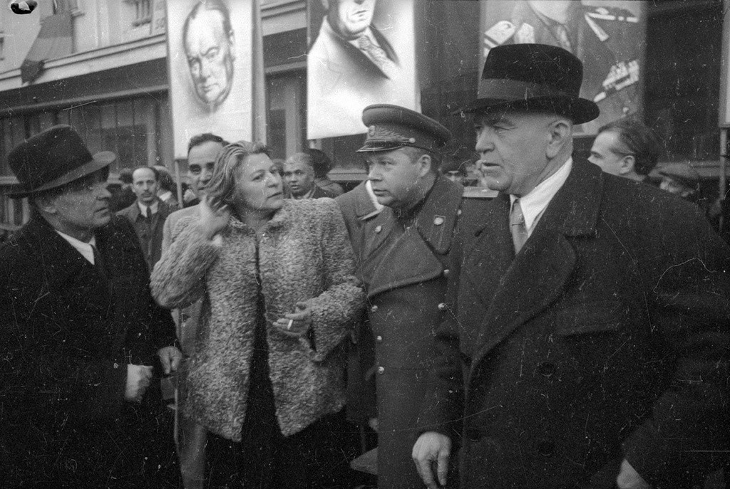 Члены нового правительства Румынии, 1945&nbsp;год