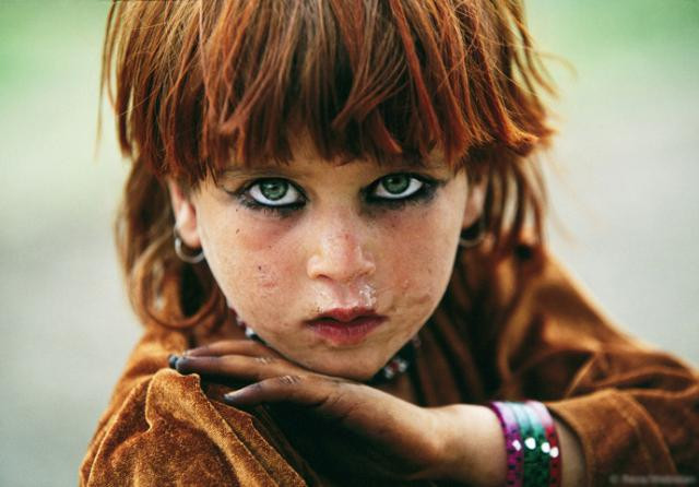 Портрет девочки, Афганистан |2004 Реза Дегати