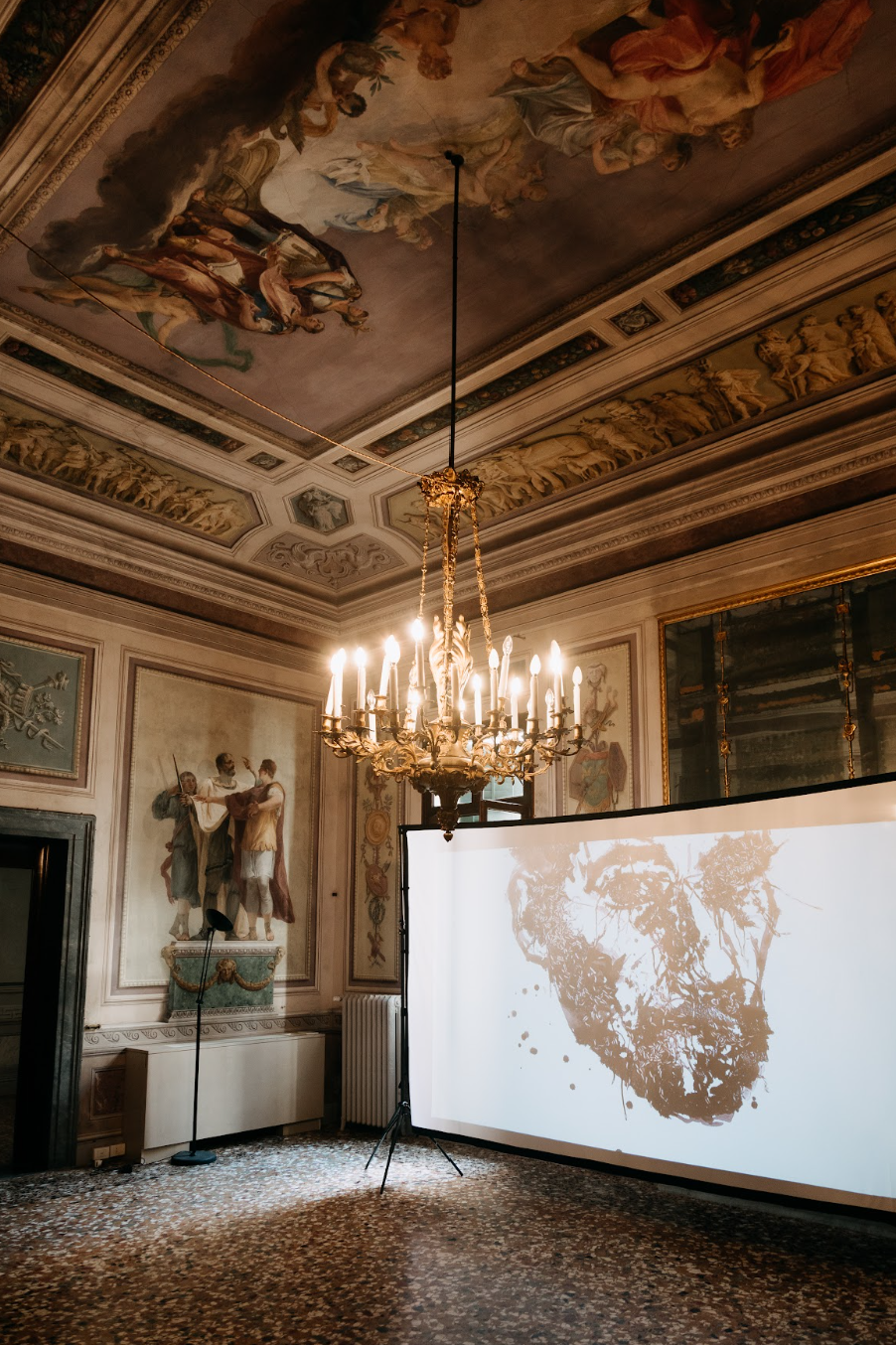 Video art OEDIPUS AND THE SPHINX by Eli Yudovich at Palazzo Smith (Venice)