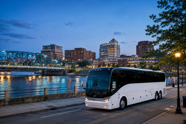 Best Camden Waterfront Attractions for Groups Traveling by Charter Bus