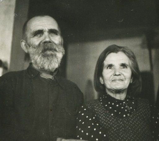 И.Я.&nbsp;Юров с&nbsp;женой Евдокией, 1950