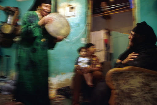Зар - древняя музыкальная церемония экзорцизма в пространстве современных клубов Египта