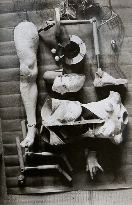  “Die Puppe”, 1934 Hans Bellmer. 