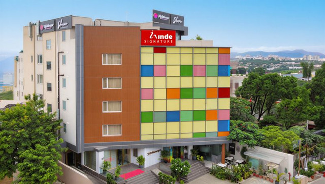 Book Inde Signature Jaipur for Modern Rooms & Amenities