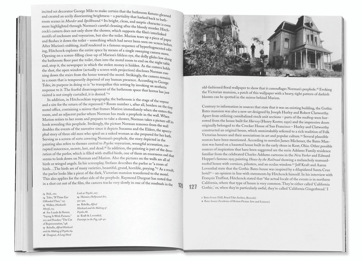 Разворот из&nbsp;книги Стивена Джейкобса «Неправильный дом. Архитектура Альфреда Хичкока»