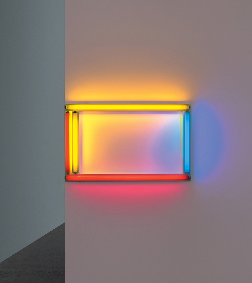 Dan Flavin, a primary picture, 1964, Rote, gelbe und blaue Leuchtstoffröhre, Photo- Billy Jim, New York © Stephen Flavin/VBK Wien, 2012