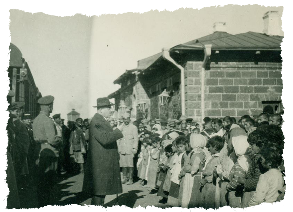 Aleksendr Khatisyan in Mogilev, 1917, Source: mediamax.am