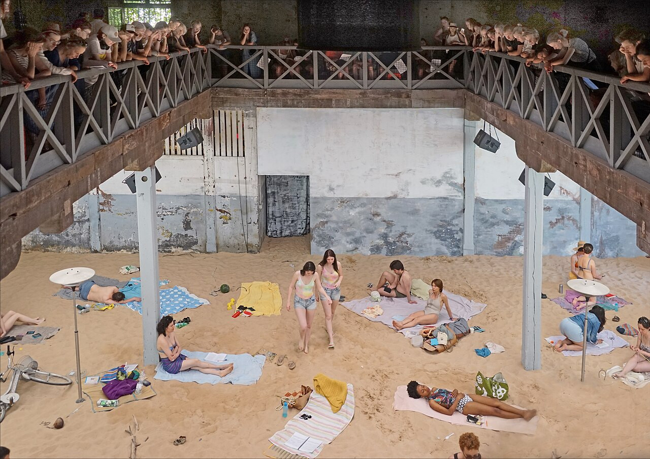 Sun &amp; Sea (Marina) Opéra-performance. Le pavillon de la Lituanie, Lion d’or (Biennale de Venise 2019)