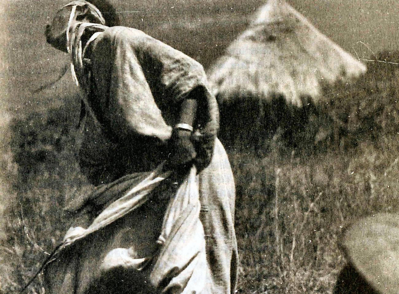 Адепт зар в&nbsp;состоянии транса, Эфиопия. Фотография французского писателя и&nbsp;этнолога Мишеля Лейриса