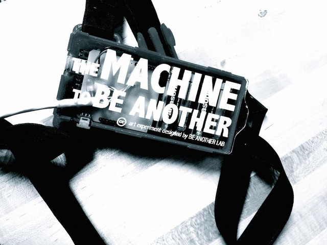 Кожа, в которой я не живу. Проект «Machine To Be Another»