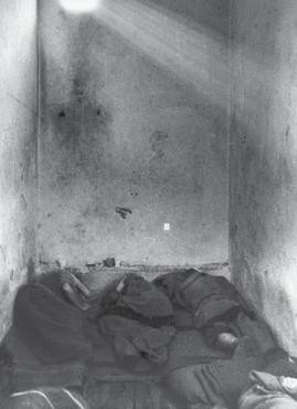 Внутренний вид камеры в&nbsp;одной из&nbsp;албанских тюрем, фото 1947&nbsp;года